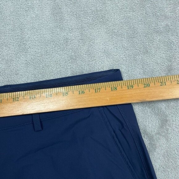 Greg Norman Men’s Stretch Shorts Navy Size 36 Comfort Waistband a0403 - Picture 2 of 7
